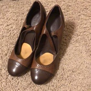 brown closed toe heels